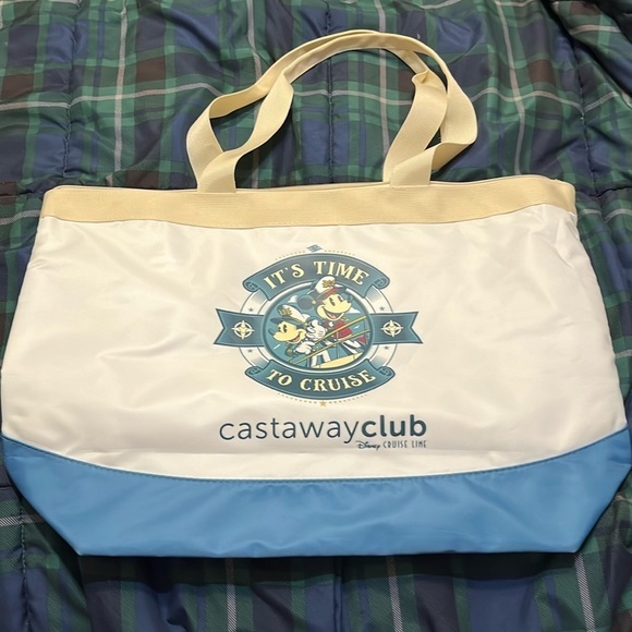 NEW Disney Cruise Line Castaway Club tote bag. - Picture 1 of 6